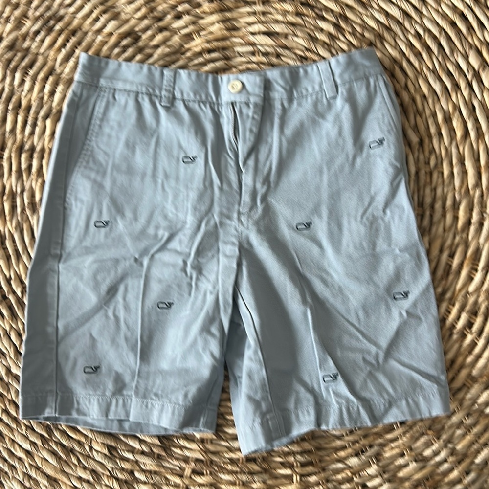 Vineyard vines men’s flat front shorts, 32 inch waist cotton